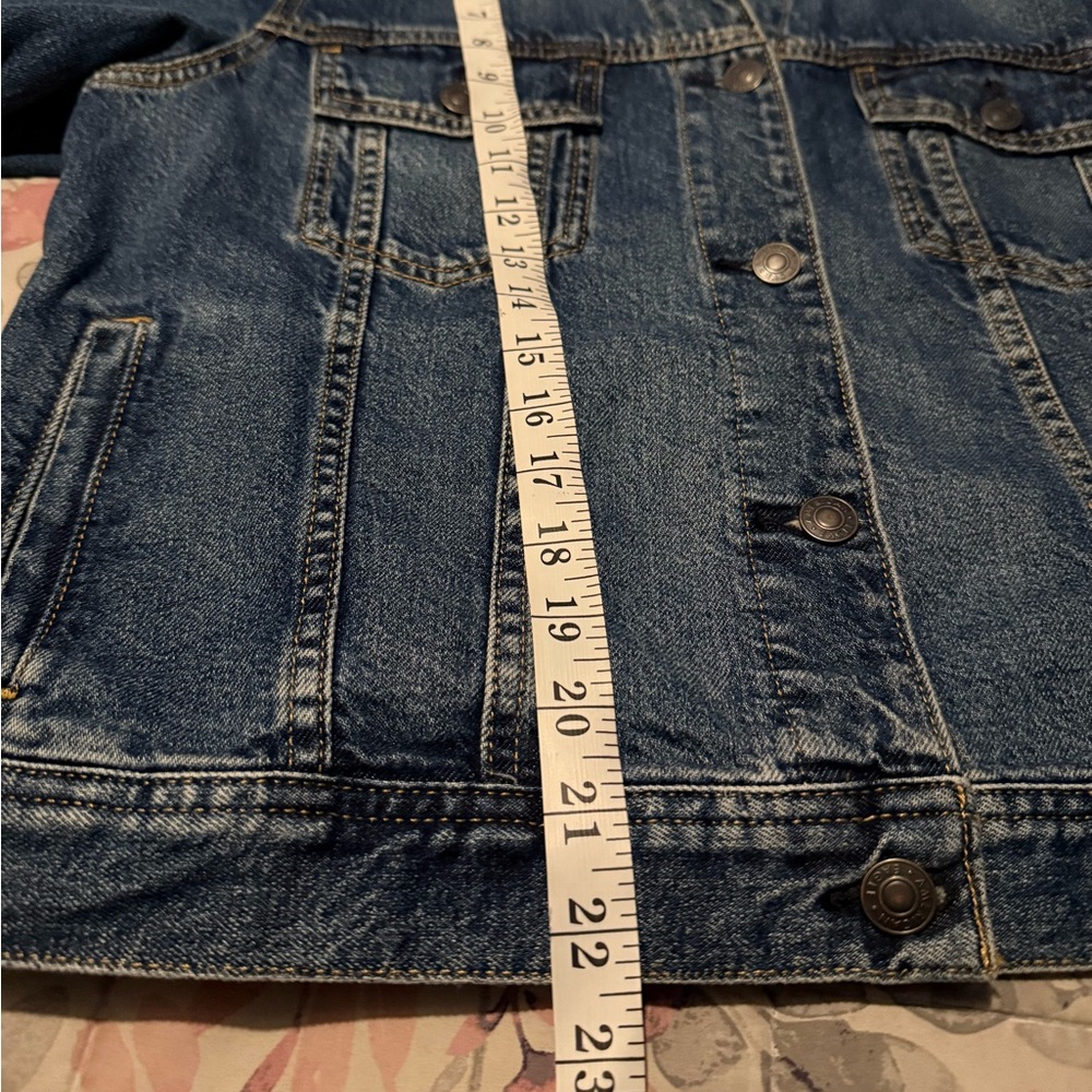 NWOT American Eagle Denim Jacket - Picture 2 of 7